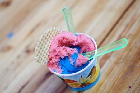 Variedad de helados artesanales de Heladería Ponky